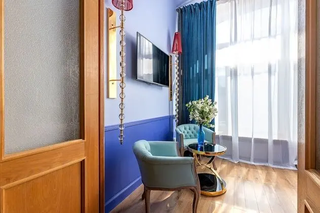 Design Apart Daire, 2 Büyük (Queen) Boy Yatak, Küçük Mutfak (Flower Living Room)