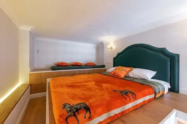 Design Stüdyo, 1 Büyük (Queen) Boy Yatak ve Çekyat, Küçük Mutfak (Green Living Room)
