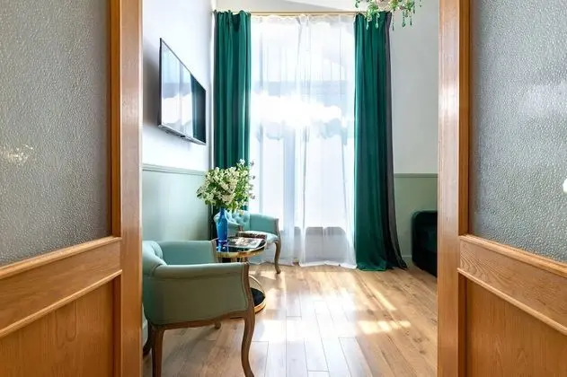 Design Stüdyo, 1 Büyük (Queen) Boy Yatak ve Çekyat, Küçük Mutfak (Green Living Room)