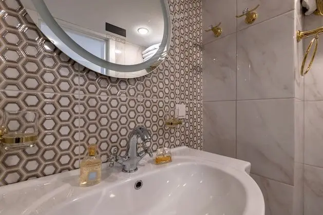 Design Stüdyo, 1 Büyük (Queen) Boy Yatak ve Çekyat, Küçük Mutfak (Green Living Room)
