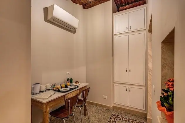 Deluxe Oda, Sigara İçilmez