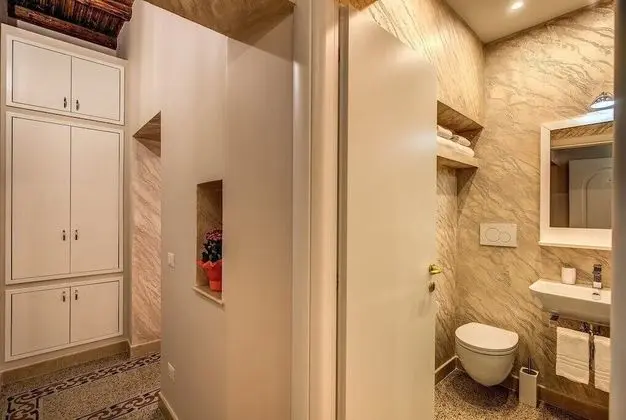 Deluxe Oda, Sigara İçilmez