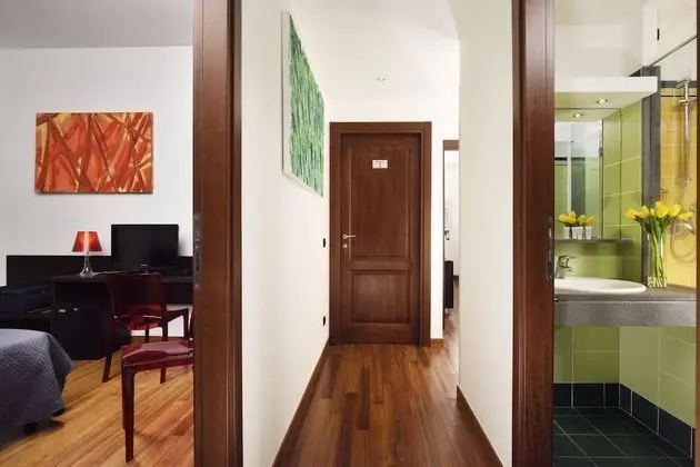 Standard Tek Büyük veya İki Ayrı Yataklı Oda, Şehir Manzaralı (private external bathroom)
