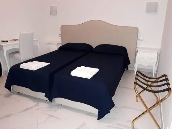 Tek Büyük veya İki Ayrı Yataklı Oda