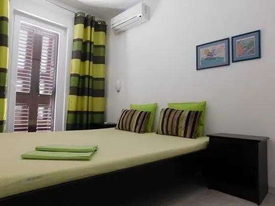 Apart Daire (Coloured - apartments on island - A2 )