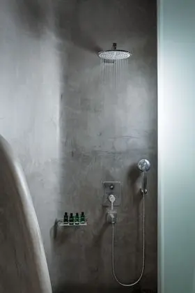 Colours Residence, Outdoor Jetted Tub