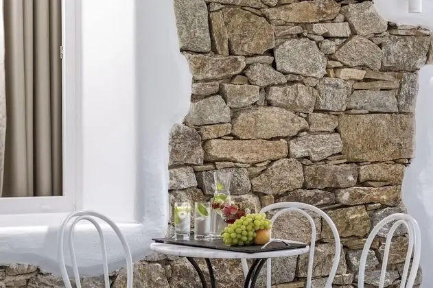 Junior Süit, Jakuzi