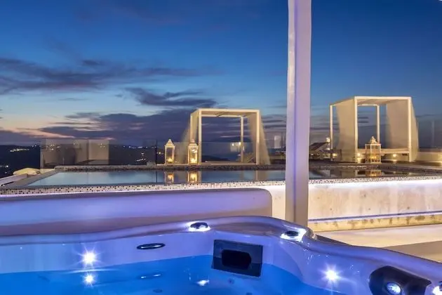 Junior Süit, Jakuzi, Deniz Manzaralı