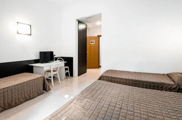 Standard Üç Kişilik Oda