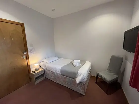 Tek Kişilik Oda, Ortak Banyo