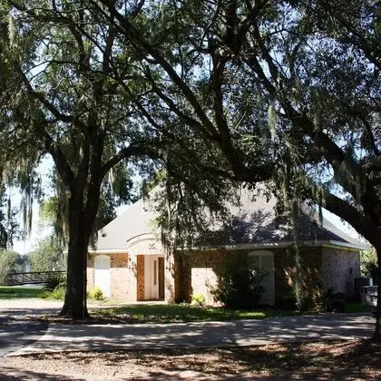 1 Bedroom / 1 Bathroom with 2 Queen Beds