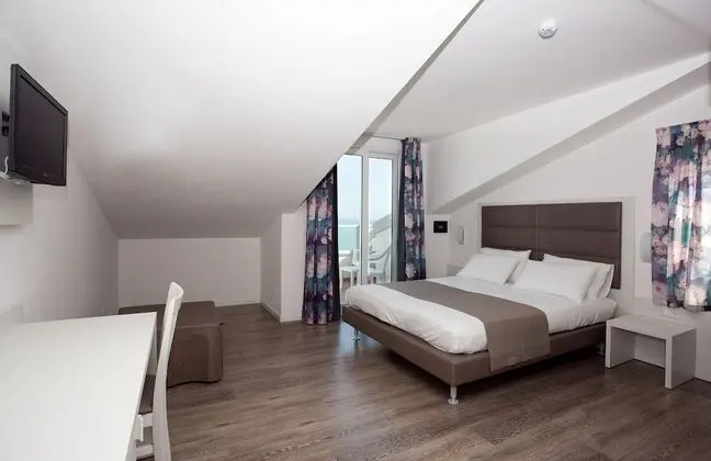 Superior Tek Büyük veya İki Ayrı Yataklı Oda, 1 Büyük (Queen) Boy Yatak, Sigara İçilmez