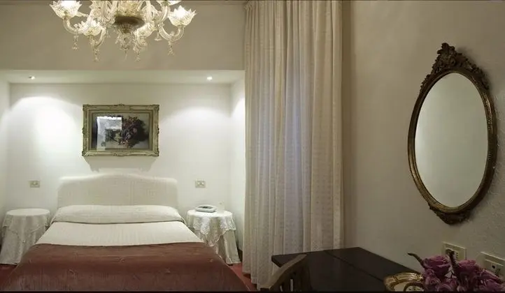 Standard Tek Büyük veya İki Ayrı Yataklı Oda