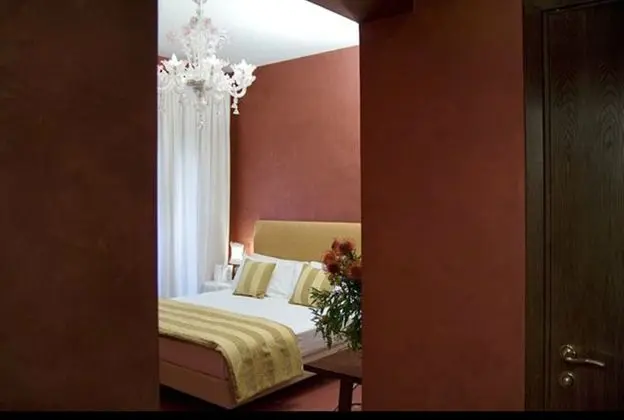 Superior Tek Büyük veya İki Ayrı Yataklı Oda