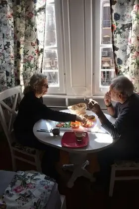 Tek Büyük Yataklı Oda, 1 Büyük (Queen) Boy Yatak