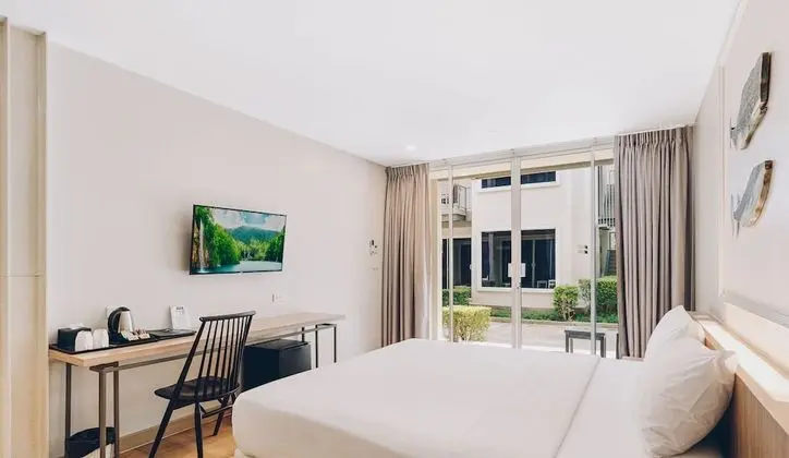 Deluxe Tek Büyük Yataklı Oda