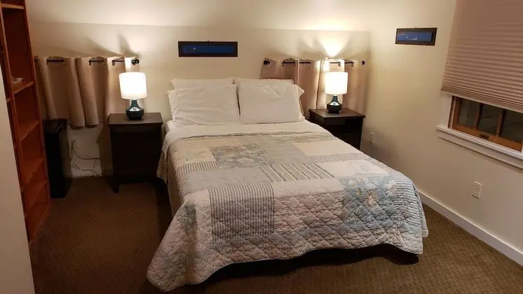 The Mae West Room