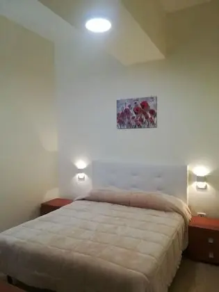 Üç Kişilik Oda