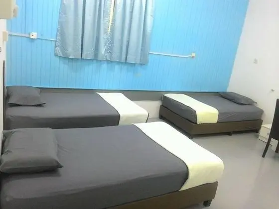 Üç Kişilik Oda, Ortak Banyo