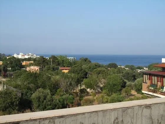 Standard Stüdyo, Kısmi Deniz Manzaralı