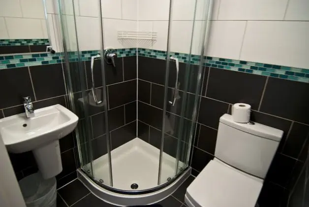 Tek Kişilik Oda, Banyolu/Duşlu