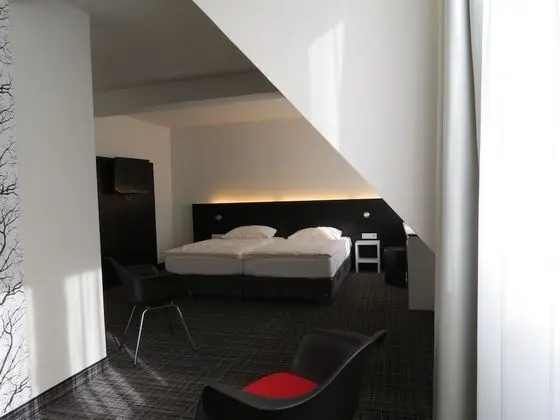 Comfort Tek Büyük Yataklı Oda