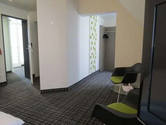 Comfort Tek Büyük Yataklı Oda