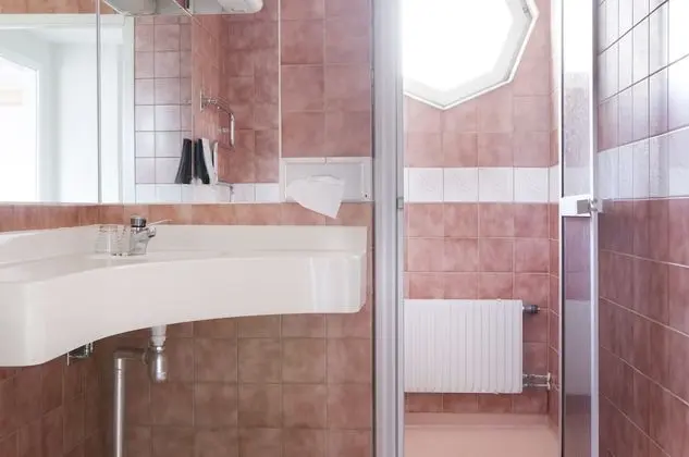 Süit, 2 Tek Kişilik Yatak, Sigara İçilmez