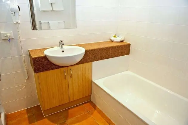 Standard Oda, Sigara İçilmez (4 Queen Beds)