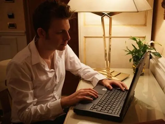 Bir Tek Kişilik Yataklı