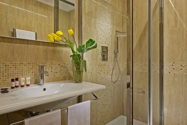 Bir Tek Kişilik Yataklı