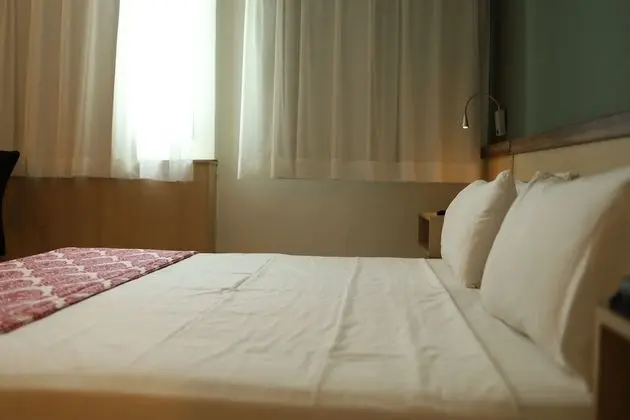 Deluxe Tek Büyük Yataklı Oda, 1 Büyük (Queen) Boy Yatak