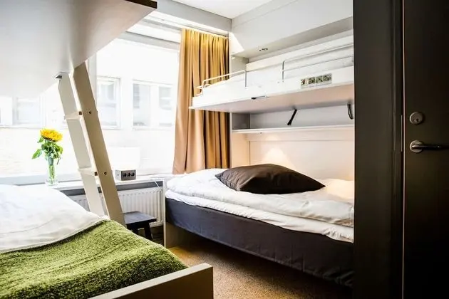 Standard Oda (2 single and 2 wallbeds)