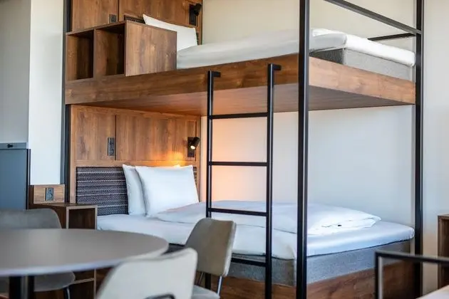Oda, Birden Çok Yatak (XXL-Room)