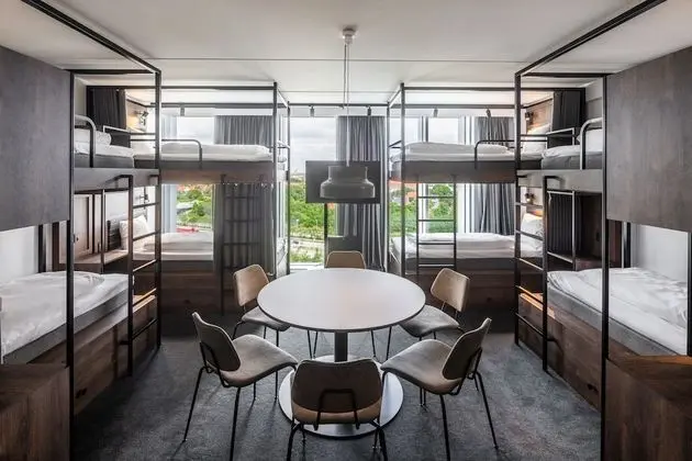 Oda, Birden Çok Yatak (XXL-Room)
