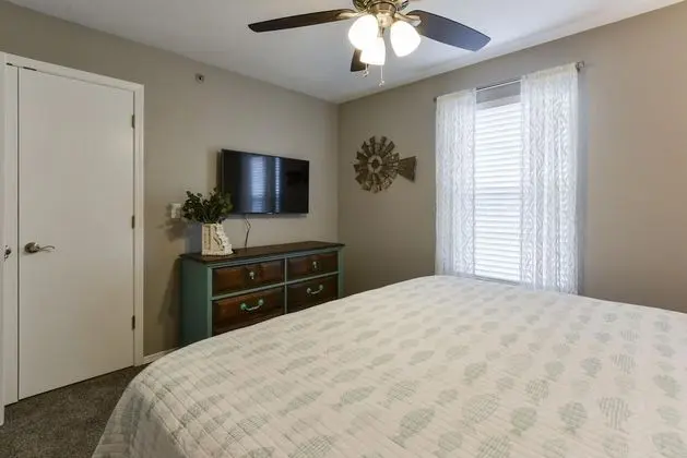 Daire (Comfort Cottage - Remodeled - POOL  -)