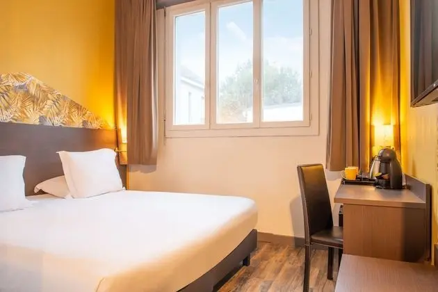 Comfort Tek Büyük Yataklı Oda
