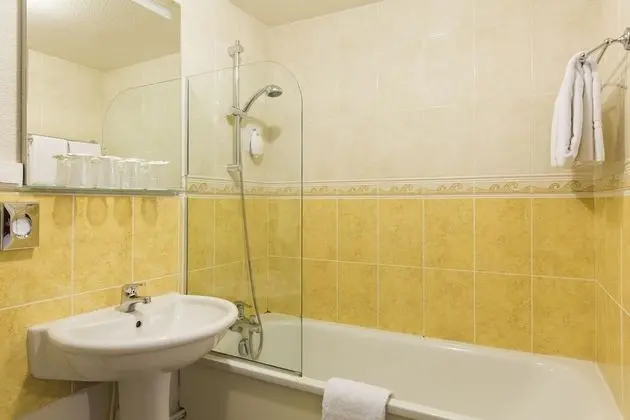 Standard 3 Singles Non Smoking