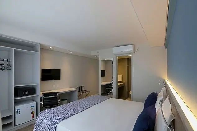 Deluxe Tek Büyük Yataklı Oda