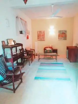Standard Tek Büyük Yataklı Oda, Havuz Manzaralı, Zemin Kat
