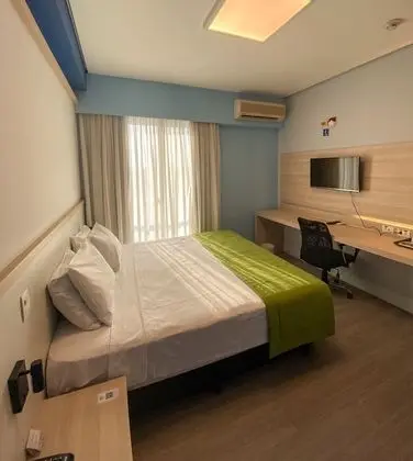Deluxe Tek Büyük Yataklı Oda, Engellilere Uygun