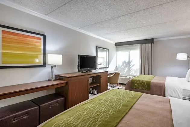 Standard Room, 2 Queen Beds, City Side, Non Smoking