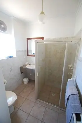 Dört Kişilik Oda, Sigara İçilmez