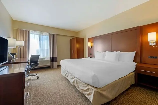 Oda, 1 En Büyük (King) Boy Yatak, Engellilere Uygun, Sigara İçilmez