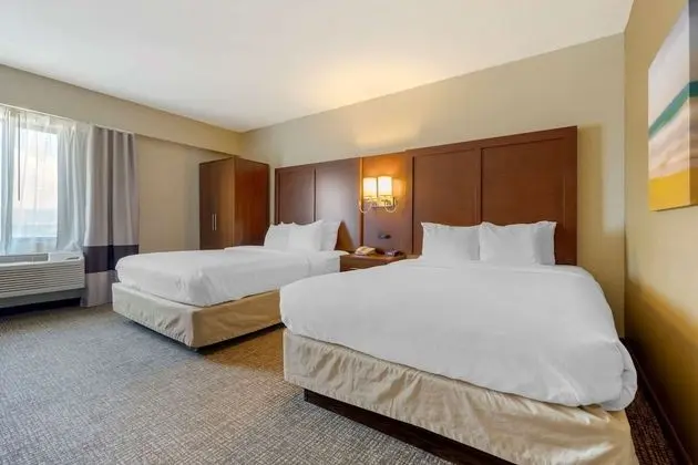 Oda, 2 Büyük (Queen) Boy Yatak, Engellilere Uygun, Sigara İçilmez (Upgrade)