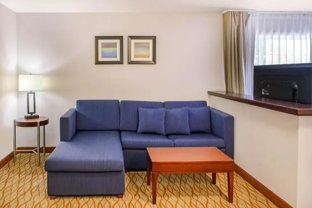 Süit, 1 En Büyük (King) Boy Yatak, Sigara İçilmez