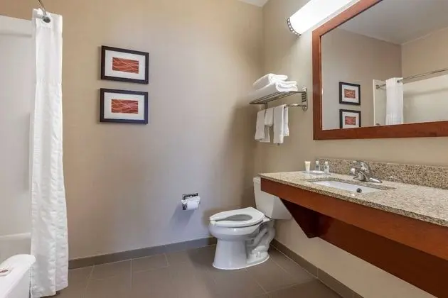 Deluxe Süit, Sigara İçilmez