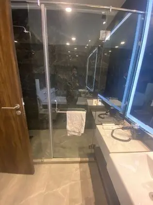Süit, 1 En Büyük (King) Boy Yatak, Sigara İçilmez