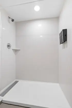 Deluxe Oda, 1 En Büyük (King) Boy Yatak, Balkon, Kısmi Deniz Manzarası