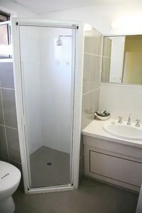 Standard Oda, 1 Büyük (Queen) Boy Yatak, Sigara İçilmez